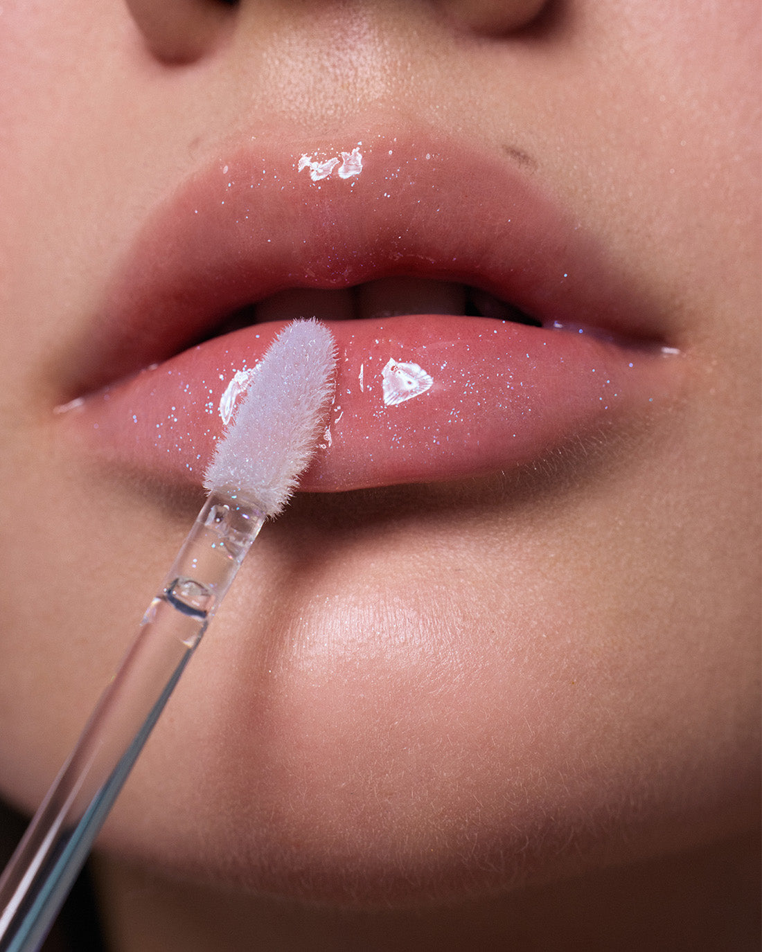 Shell's Jewel Nourishing Lip Glaze Image 38