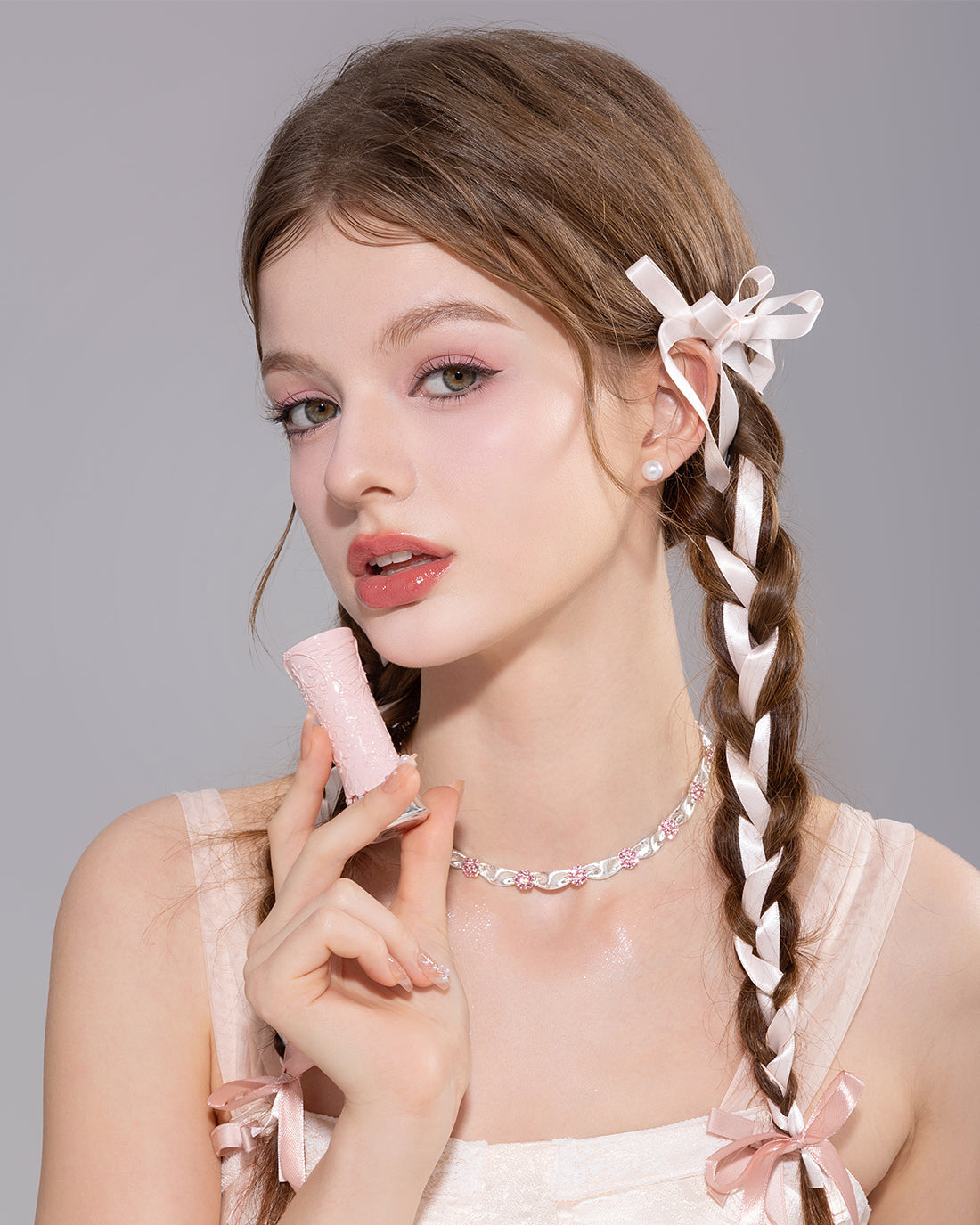 Swan Ballet Shine Lipstick 1 (Bundle) Image 9
